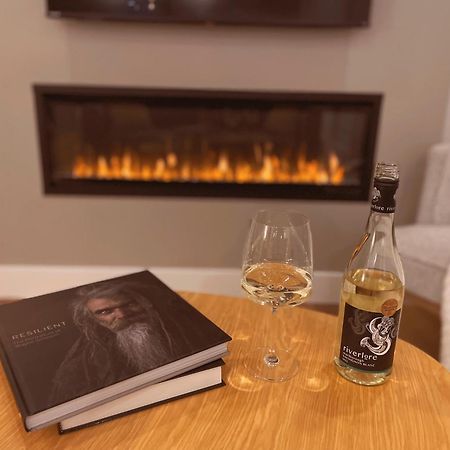 Elora'S Irvine River Suite Екстер'єр фото